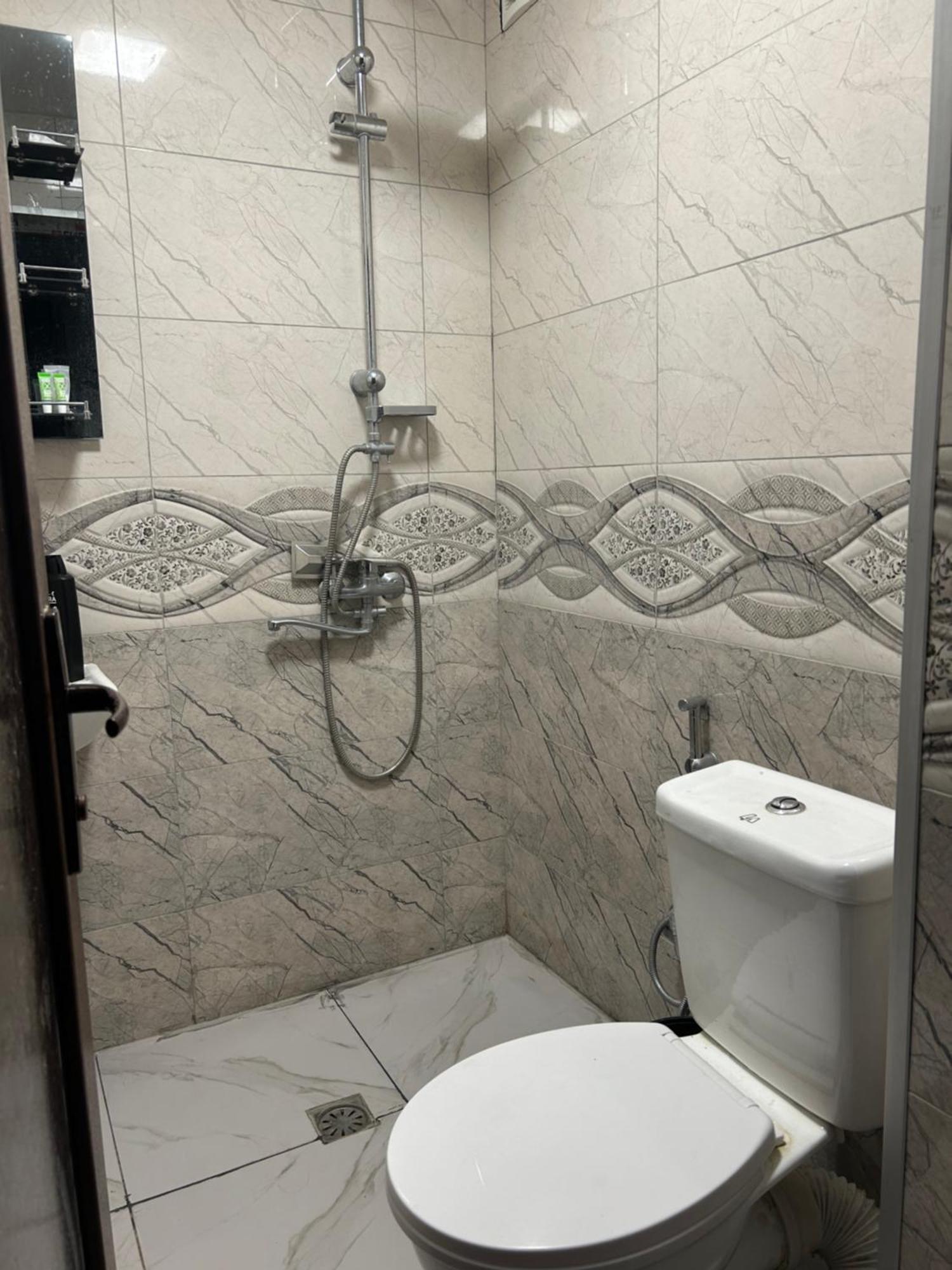 Royal Hotel Tbilisi Luaran gambar