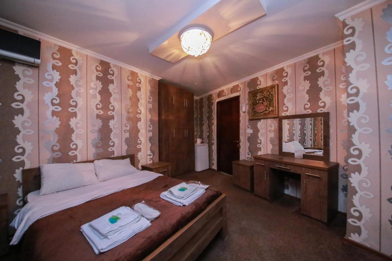 Royal Hotel Tbilisi Luaran gambar
